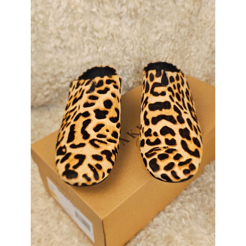 Naked Feet Fondo Leopard Mule, Size 6M